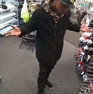 Meet your Posher, Dominick